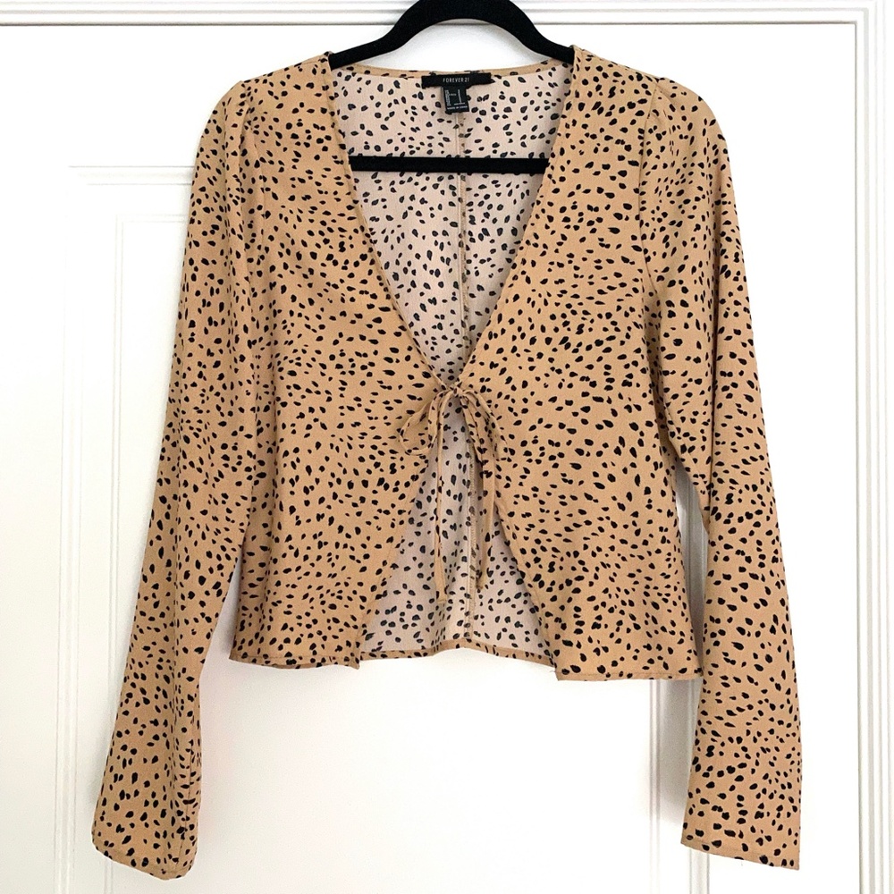 Forever 21 Tie Front Cheetah Top - S - Picture 2 of 4